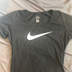 Nike T-shirt